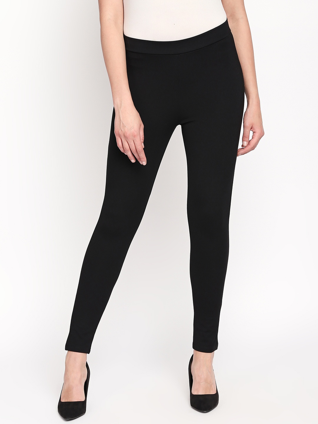 

Annabelle By Pantaloons Women Black Solid Skinny-Fit Treggings