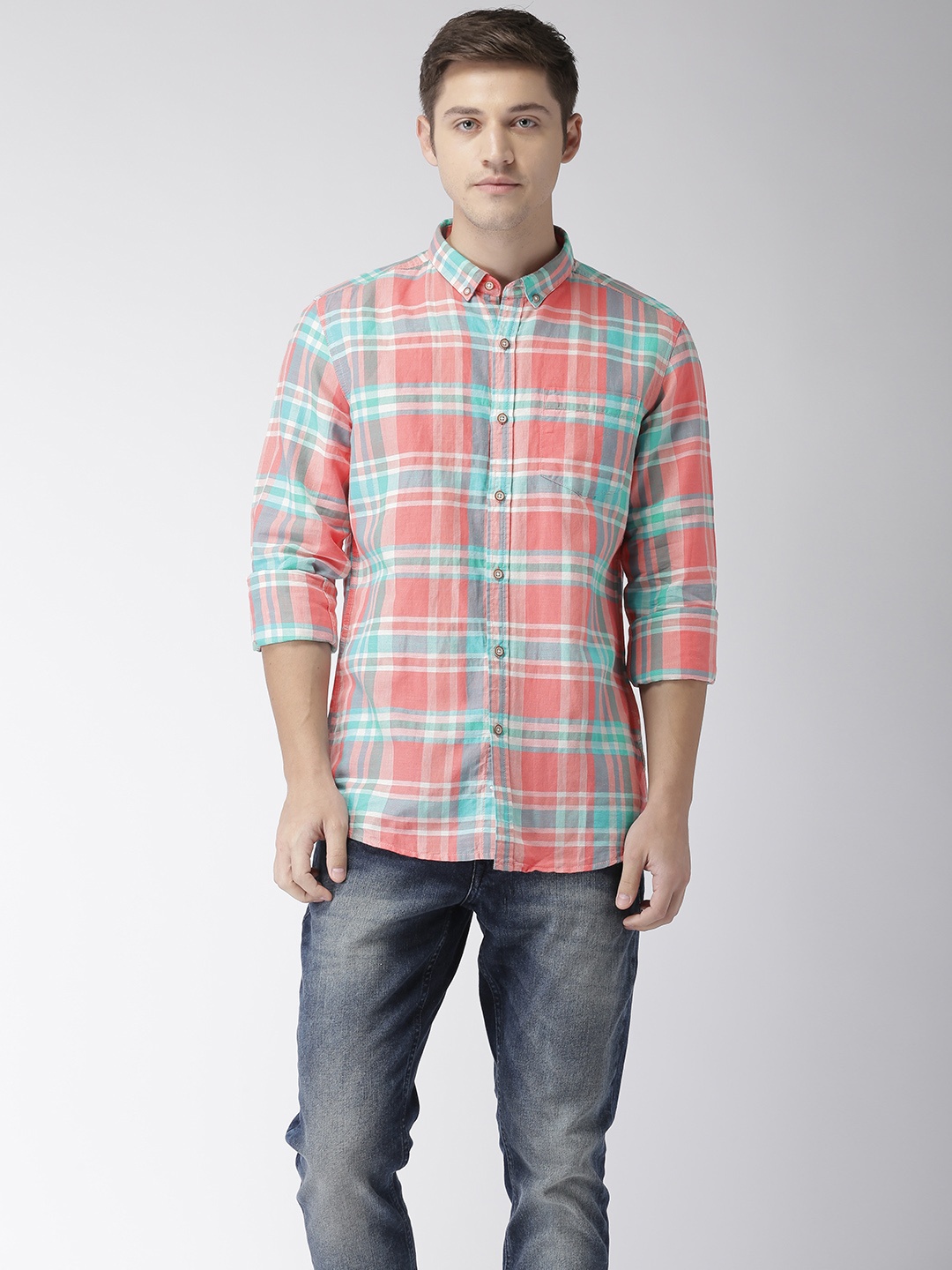 

Flying Machine Men Peach-Coloured & White Regular Fit Checked Casual Shirt