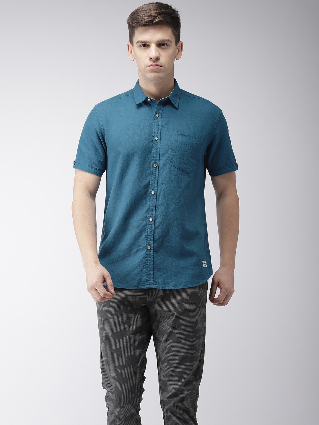 

Flying Machine Men Blue Regular Fit Solid Casual Shirt