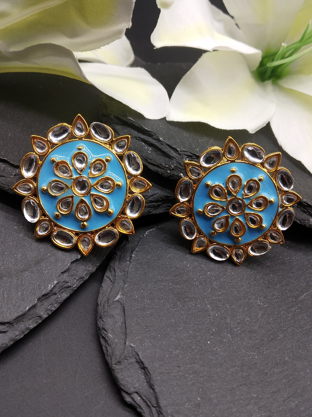 

Fida Blue & Gold-Toned Circular Studs