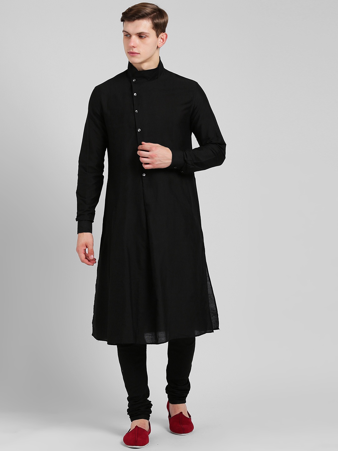 

KISAH Men Black Solid Straight Kurta