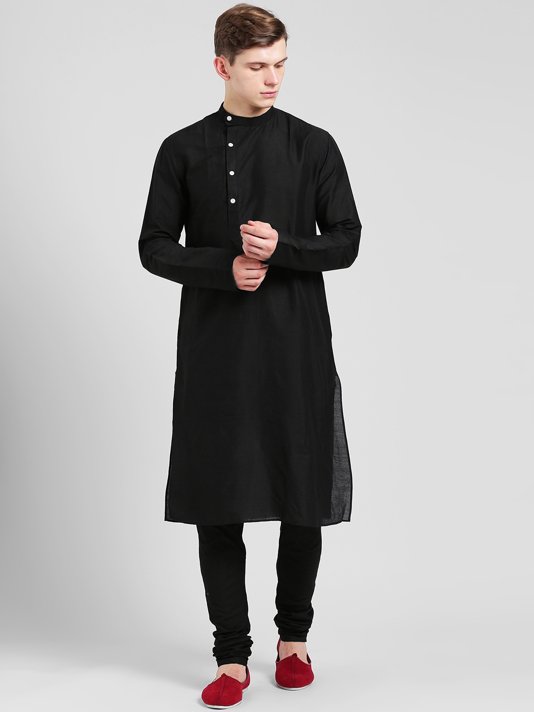 

KISAH Men Black Solid Straight Kurta