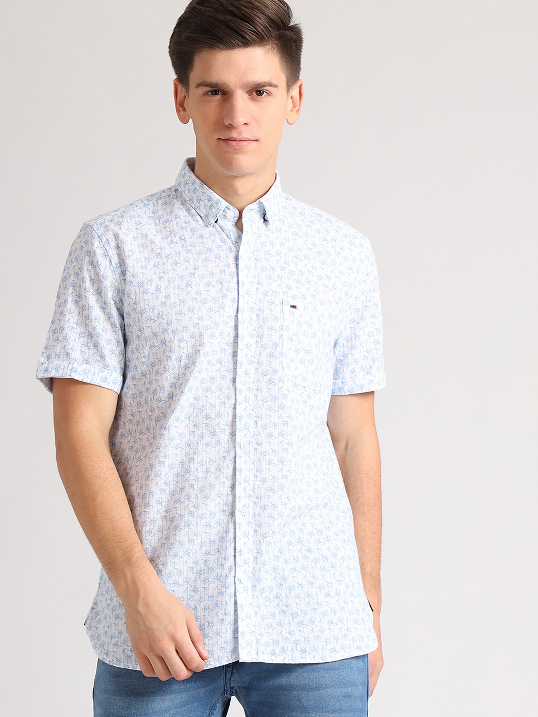

Peter England Casuals Men Blue Slim Fit Printed Casual Shirt