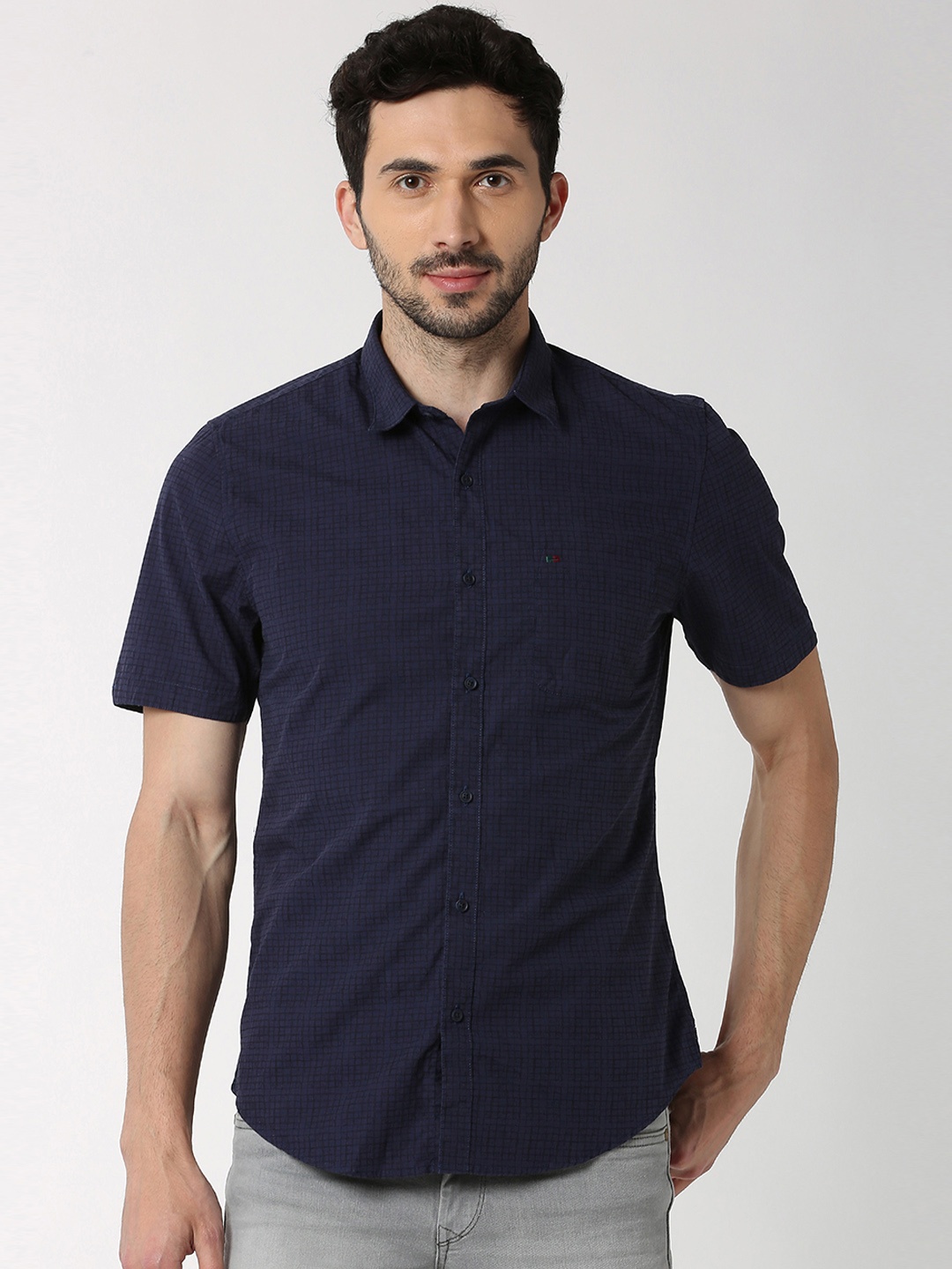 

Peter England Casuals Men Navy Blue Slim Fit Checked Casual Shirt