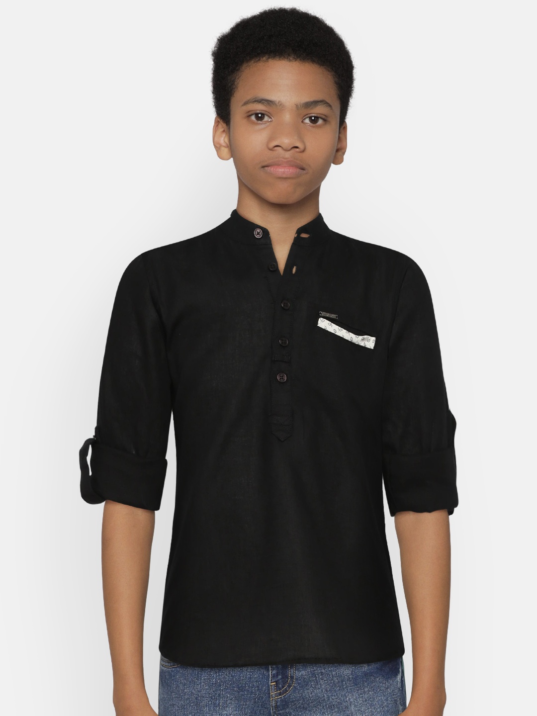 

Gini and Jony Boys Black Regular Fit Solid Casual Shirt