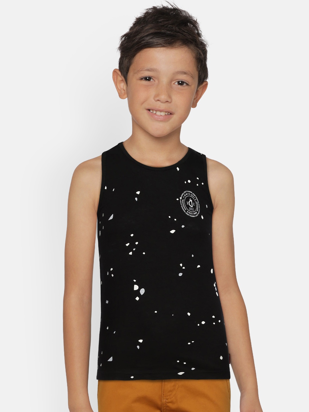 

Gini and Jony Boys Black Printed Round Neck T-shirt
