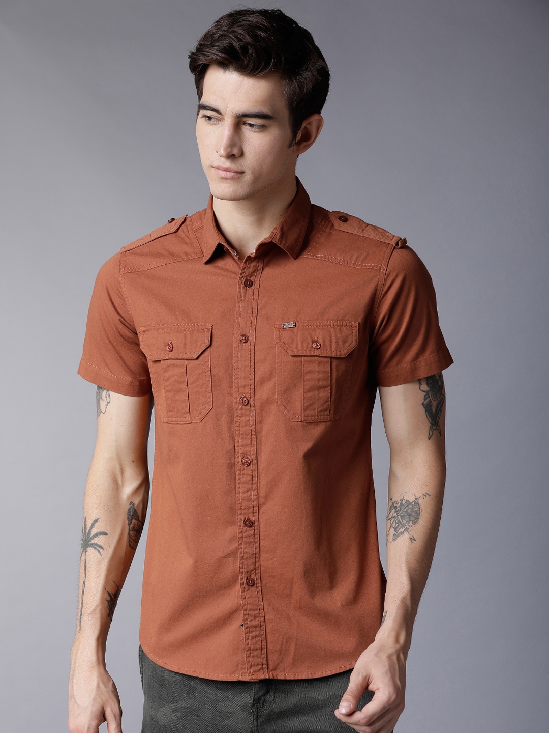 

LOCOMOTIVE Men Rust Slim Fit Solid Casual Shirt