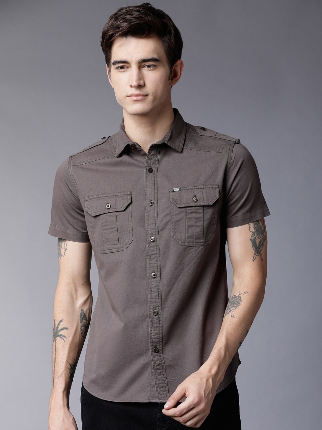 

LOCOMOTIVE Men Grey Slim Fit Solid Casual Shirt