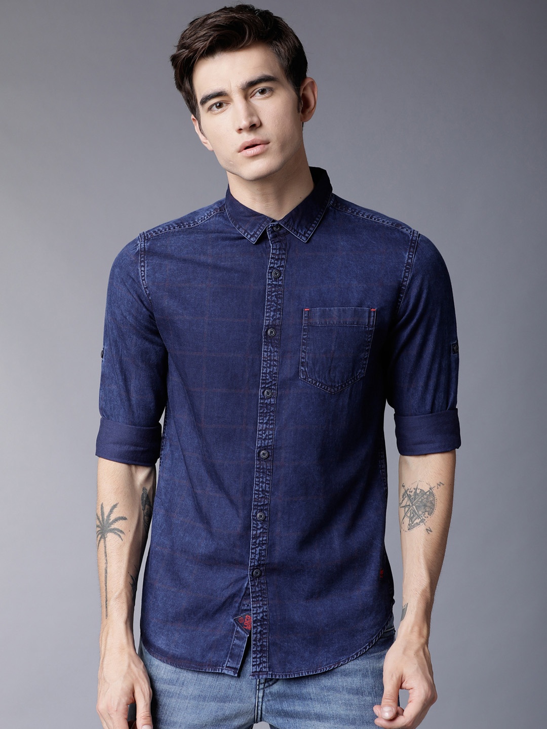 

LOCOMOTIVE Men Blue Slim Fit Checked Casual Shirt