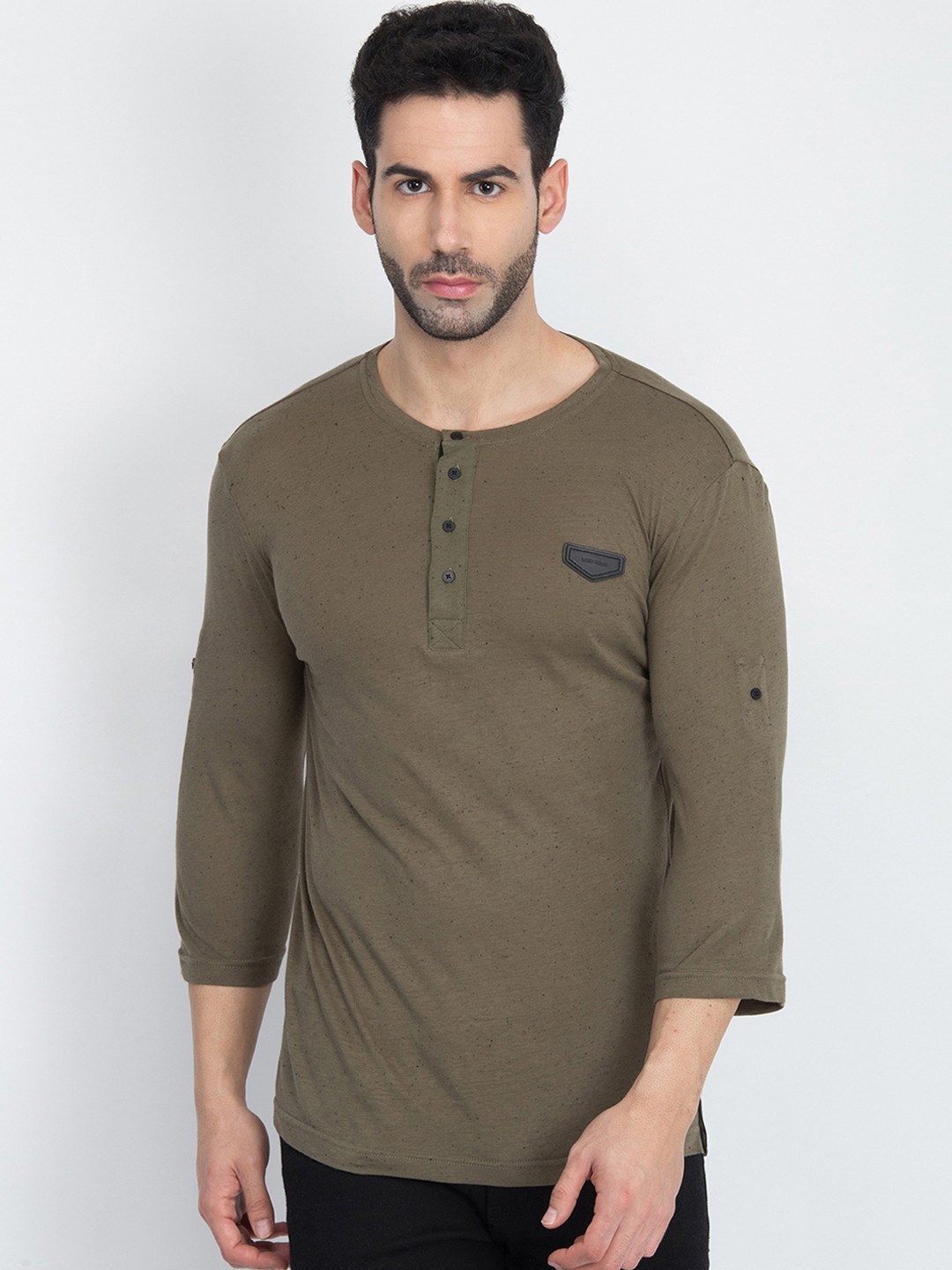 

Antony Morato Men Olive Green Solid Henley Neck T-shirt