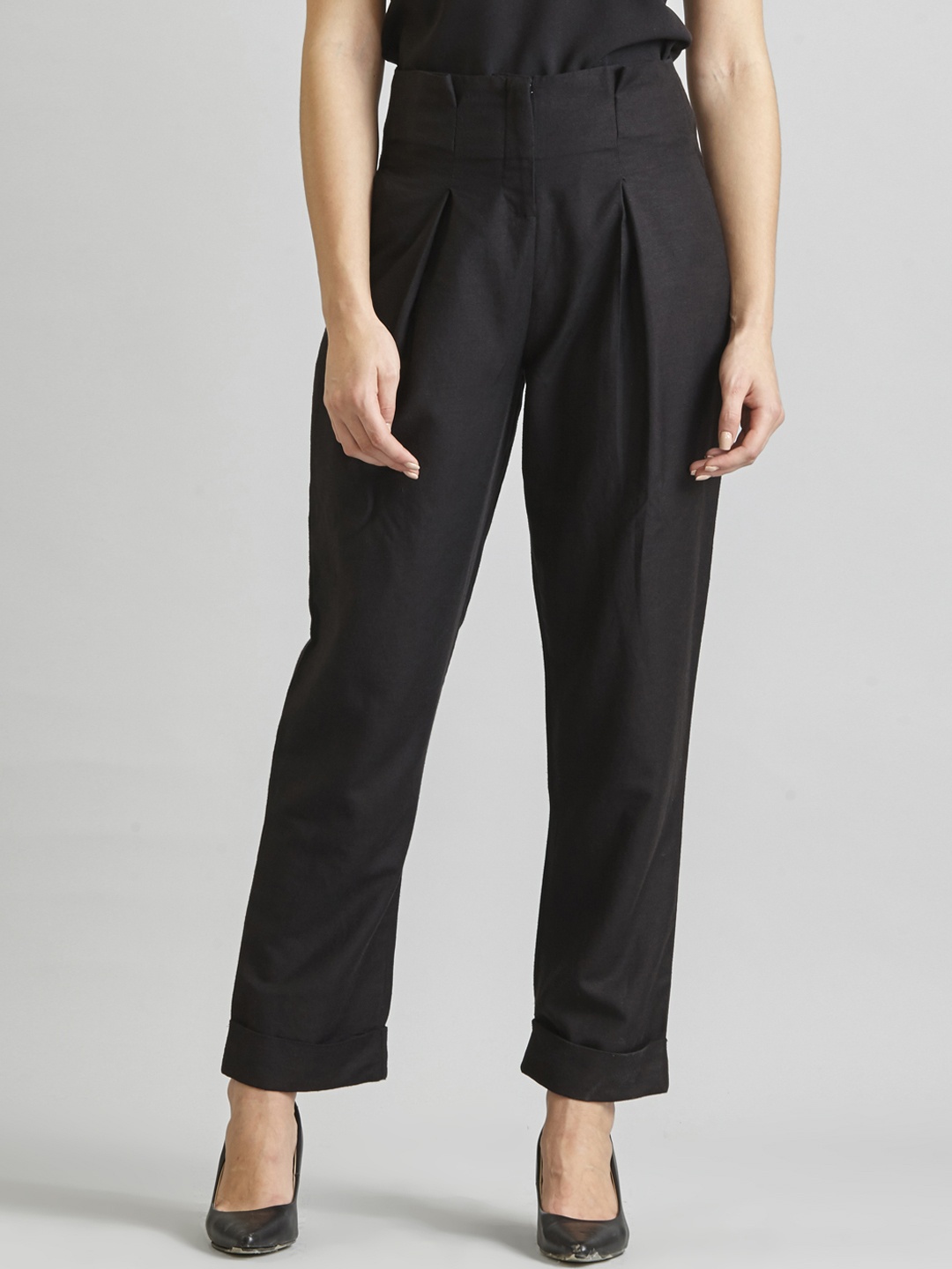 

FableStreet Women Black Straight Fit Solid Peg Trousers