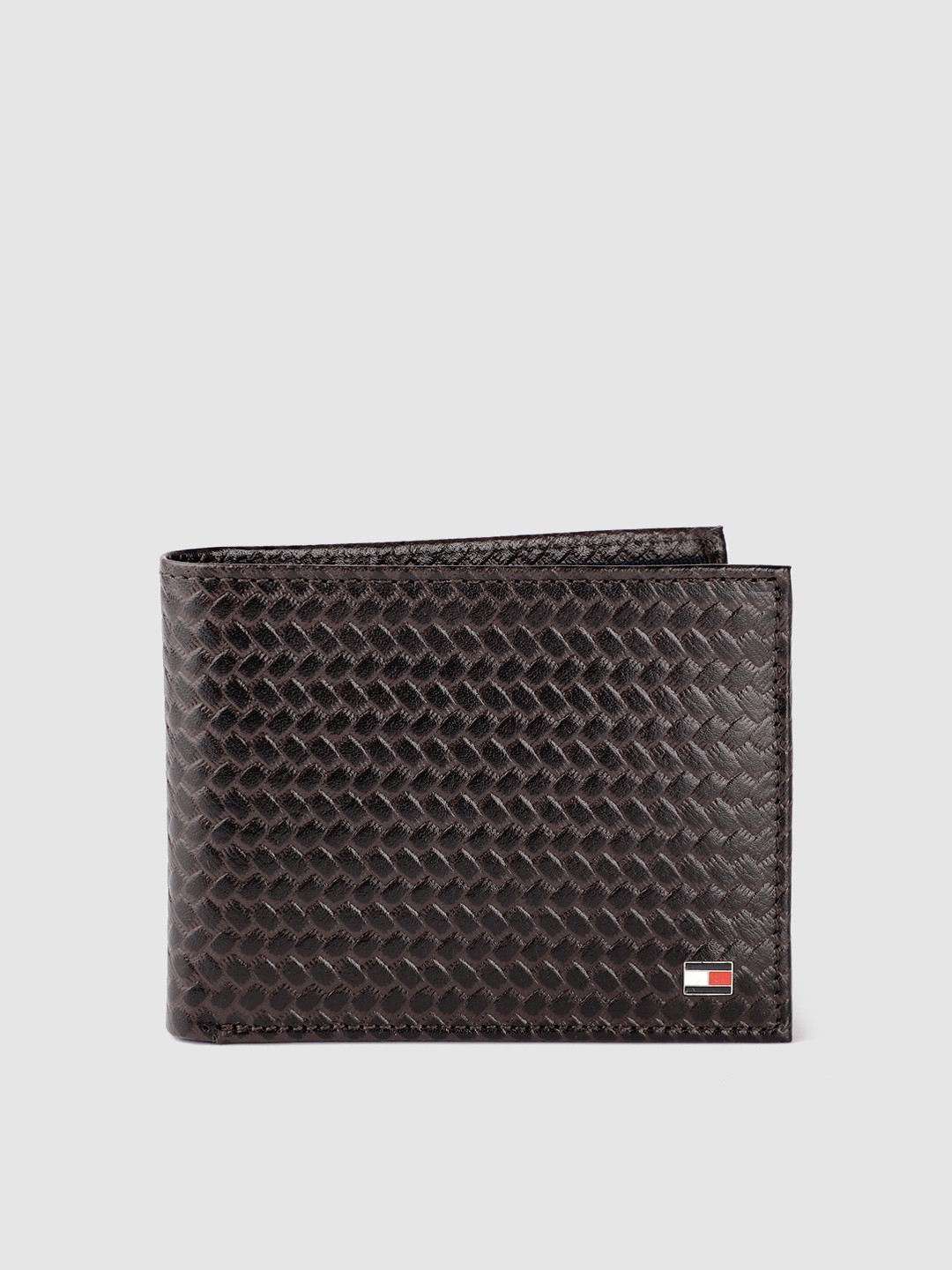 

Tommy Hilfiger Men Textured Leather Two Fold Wallet, Brown
