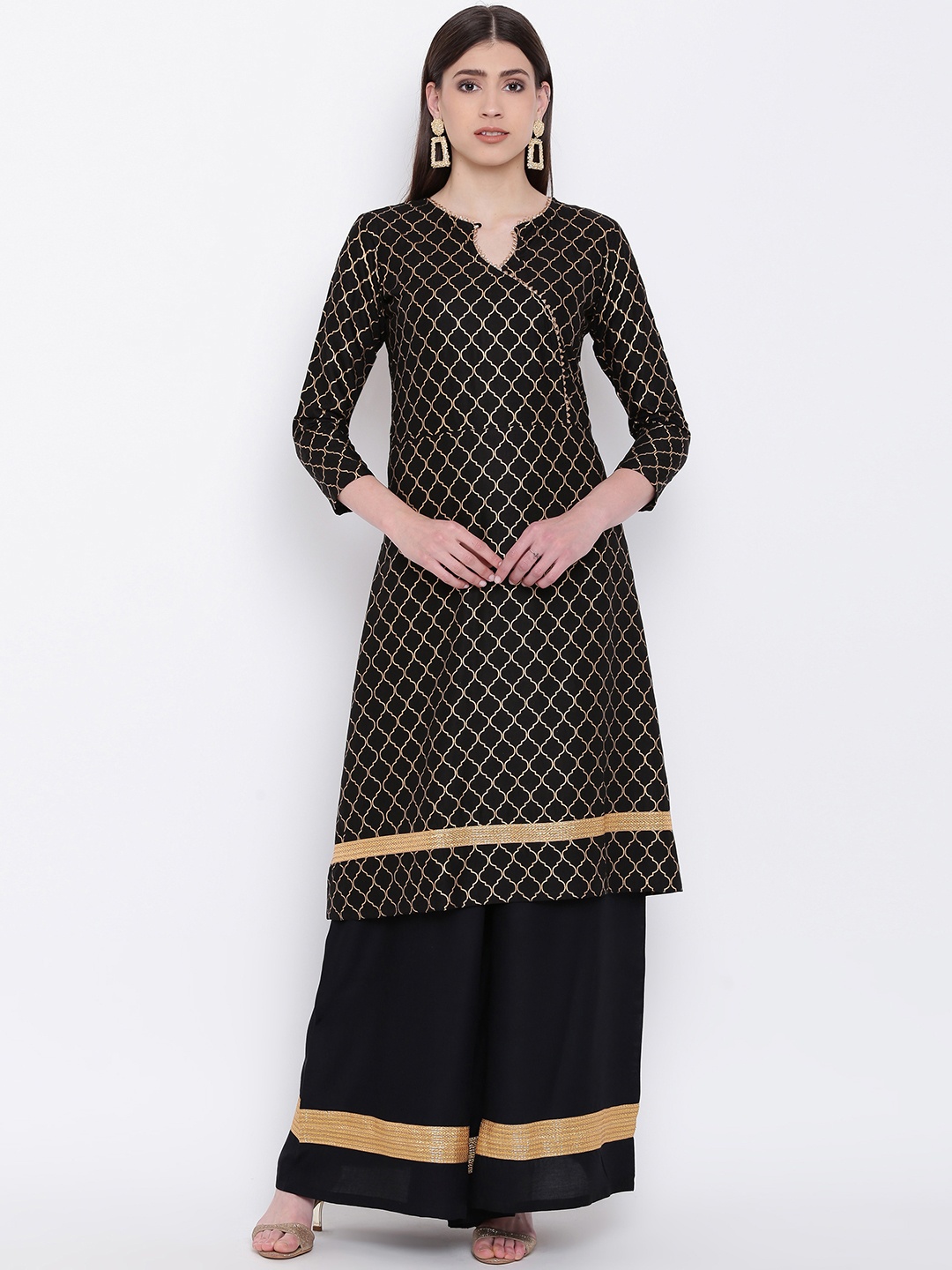 

Kvsfab Women Black & Gold-Toned Printed Kurta with Palazzos