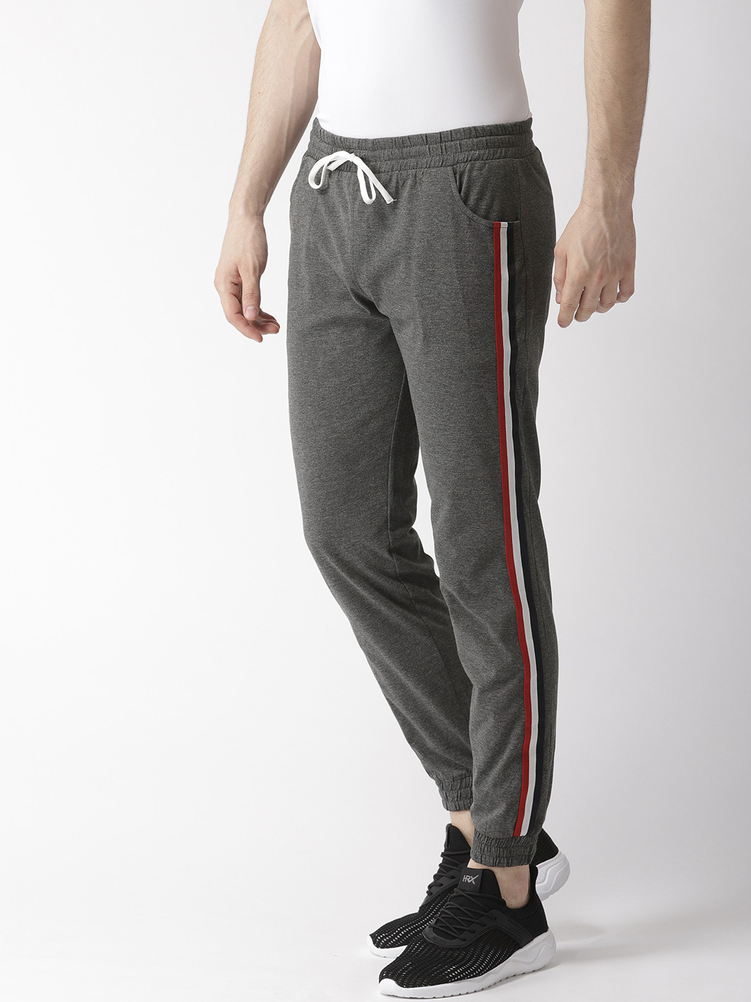 

Hubberholme Men Charcoal Grey Solid Slim Fit Joggers