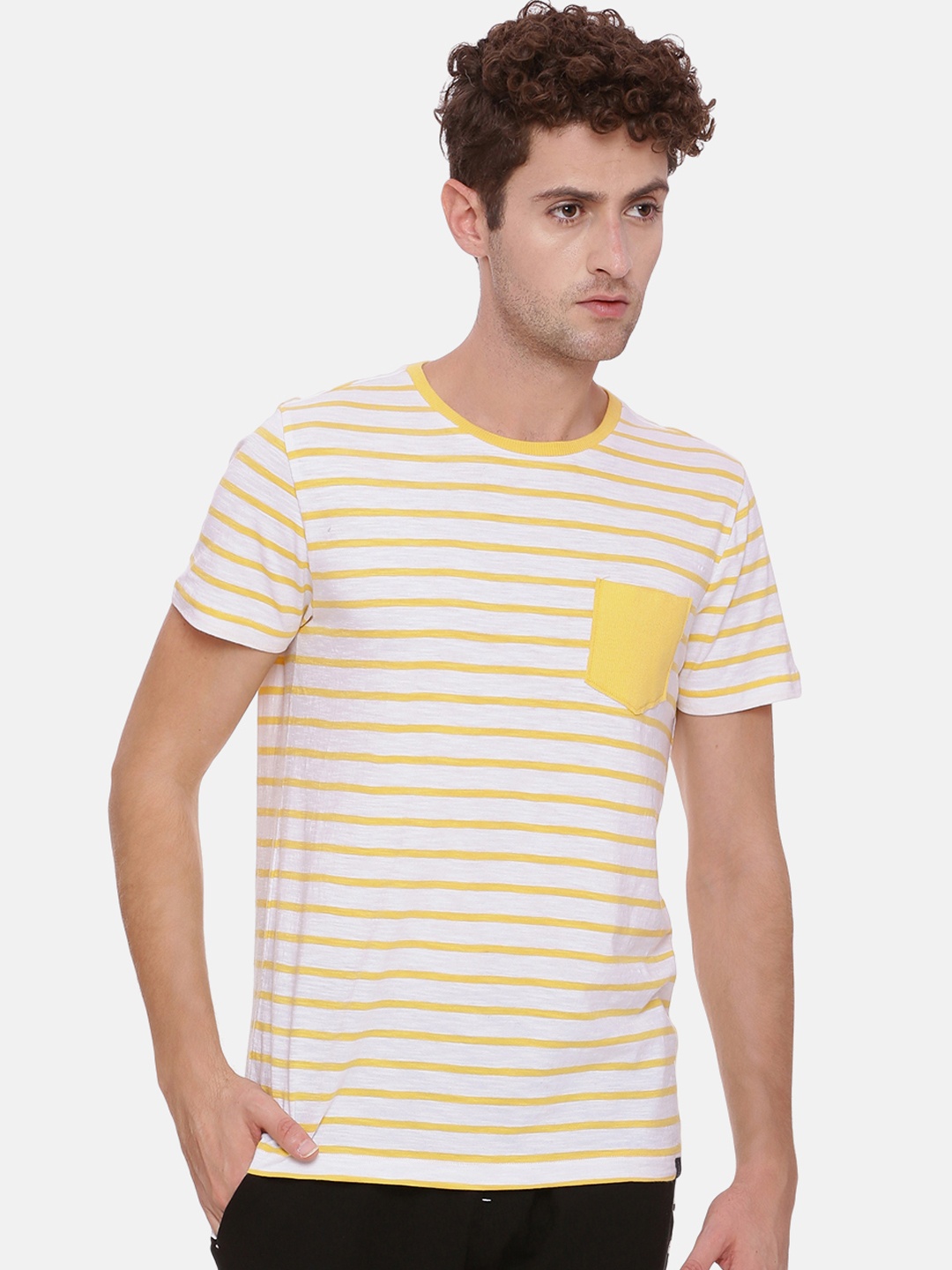 

Soul Space Men Yellow Striped Round Neck T-shirt