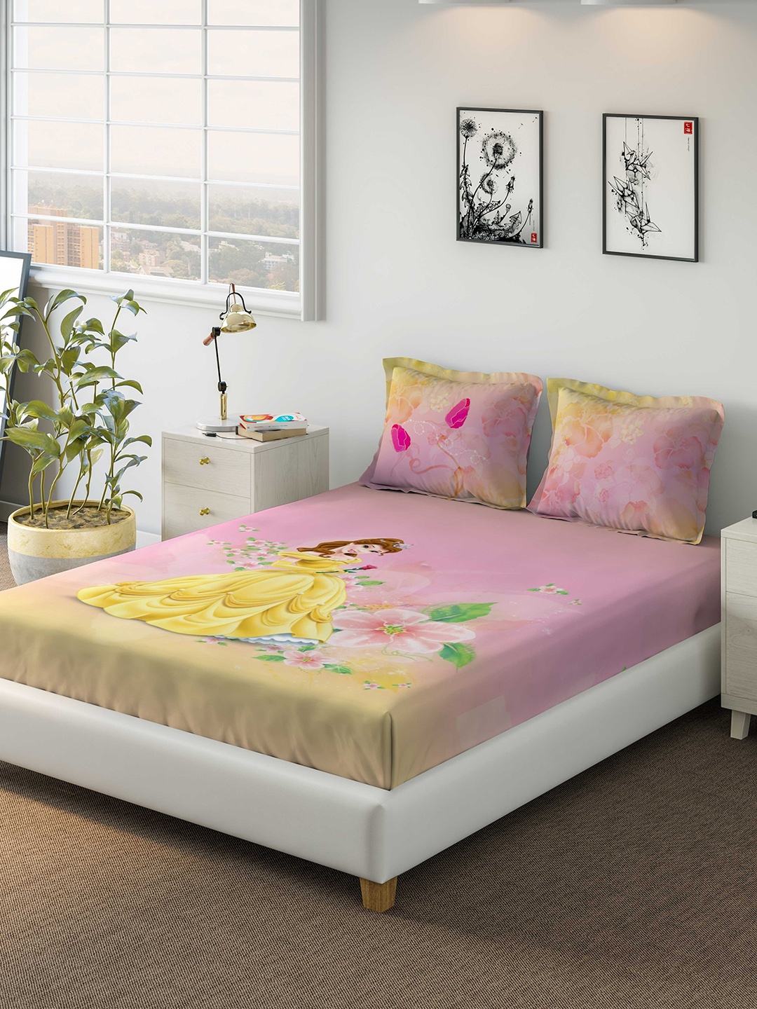 

DDecor Yellow Belle180 TC Cotton 1 Queen Bedsheet with 2 Pillow Covers