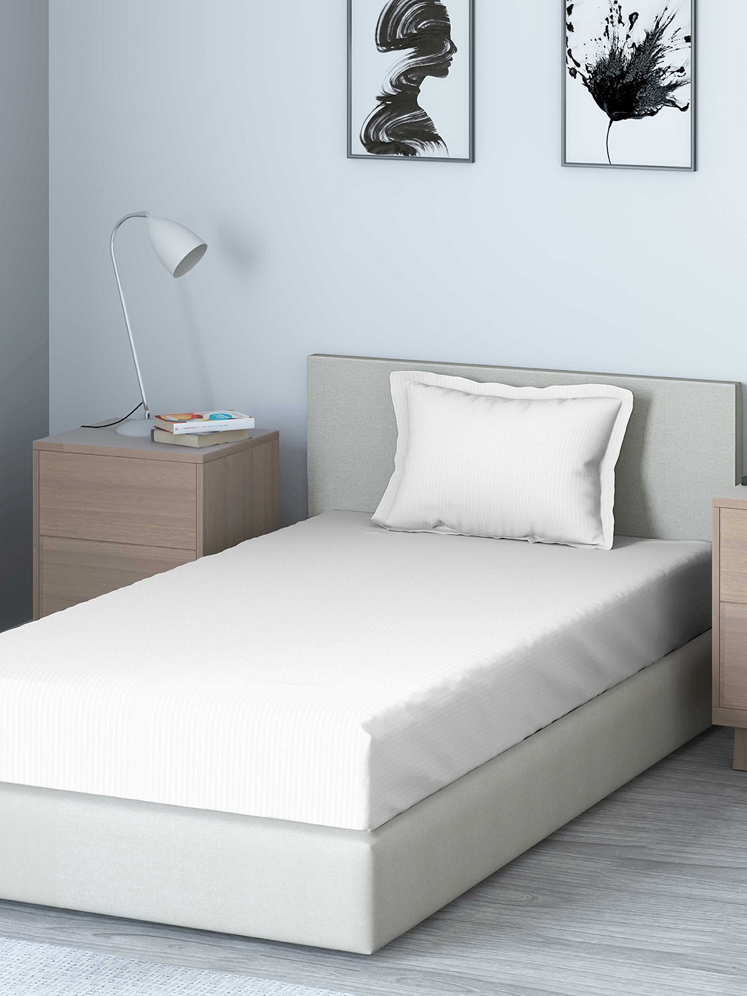 

DDecor White Solid 400 TC Cotton 1 Single Bedsheet with 1 Pillow Covers