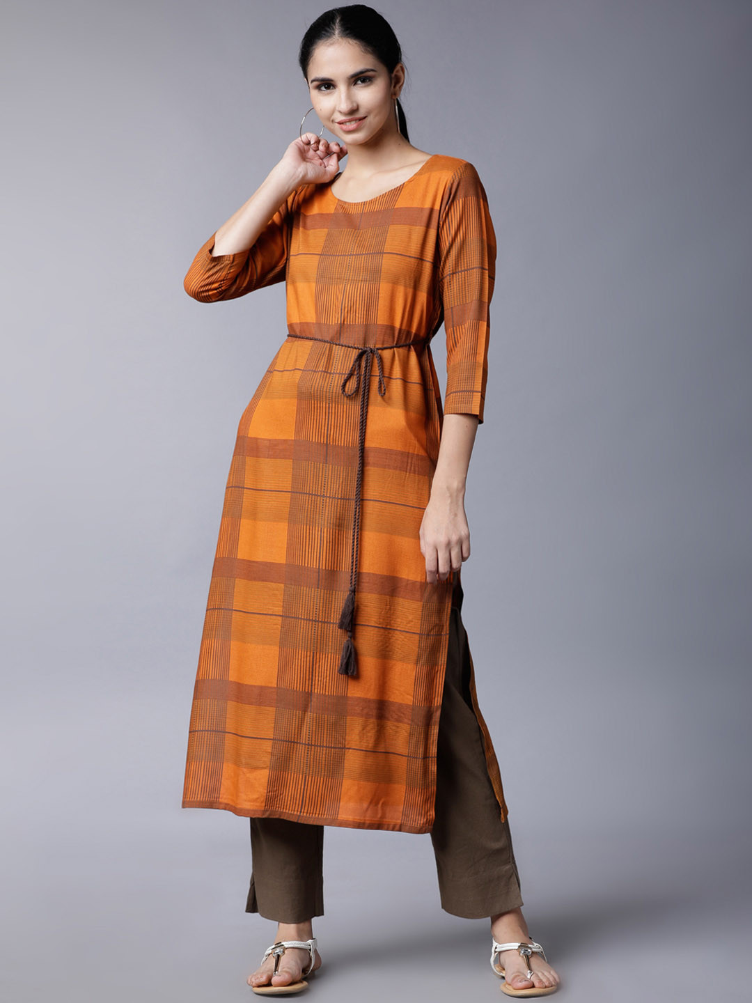 

Vishudh Women Rust Checked Straight Kurta