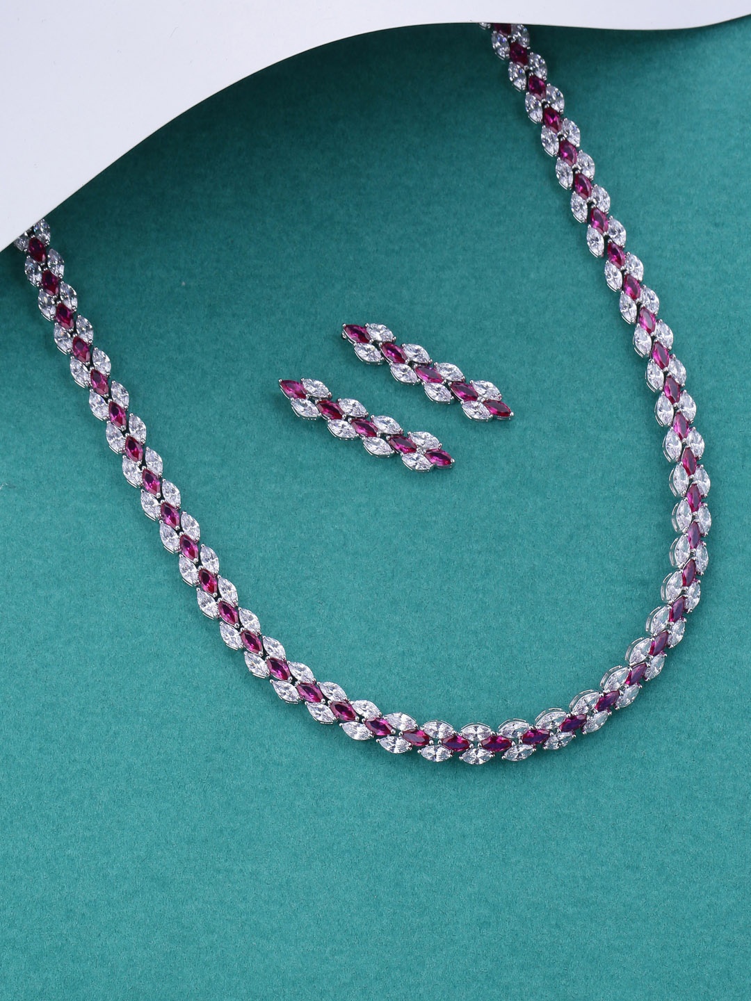 

Tistabene Women Silver-Plated Stone-Studded Jewellery Set