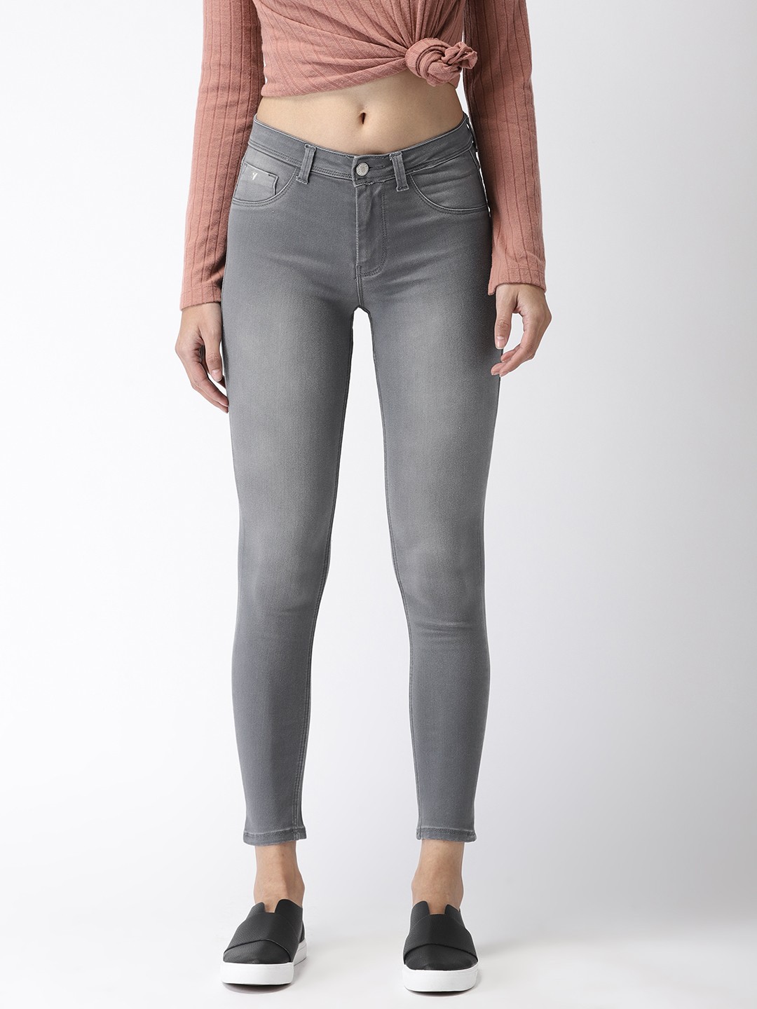 

Flying Machine Women Grey Betty Boyfriend Mid-Rise Clean Look Stretchable Cropped Jeans