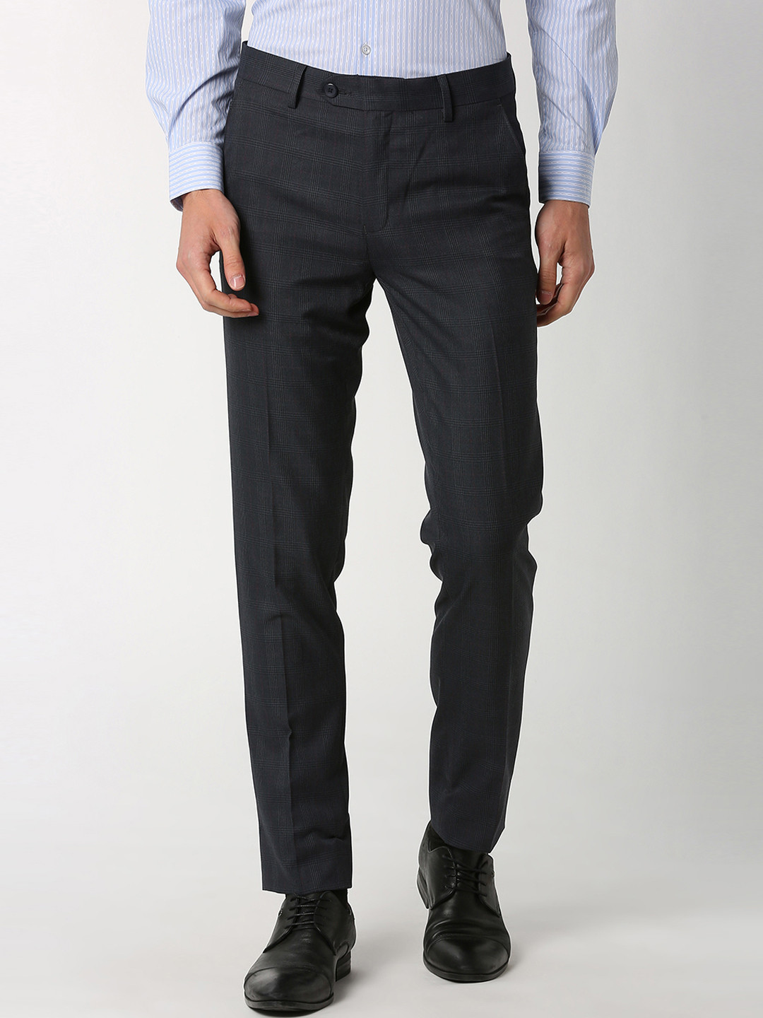 

Peter England Elite Men Black Slim Fit Checked Formal Trousers