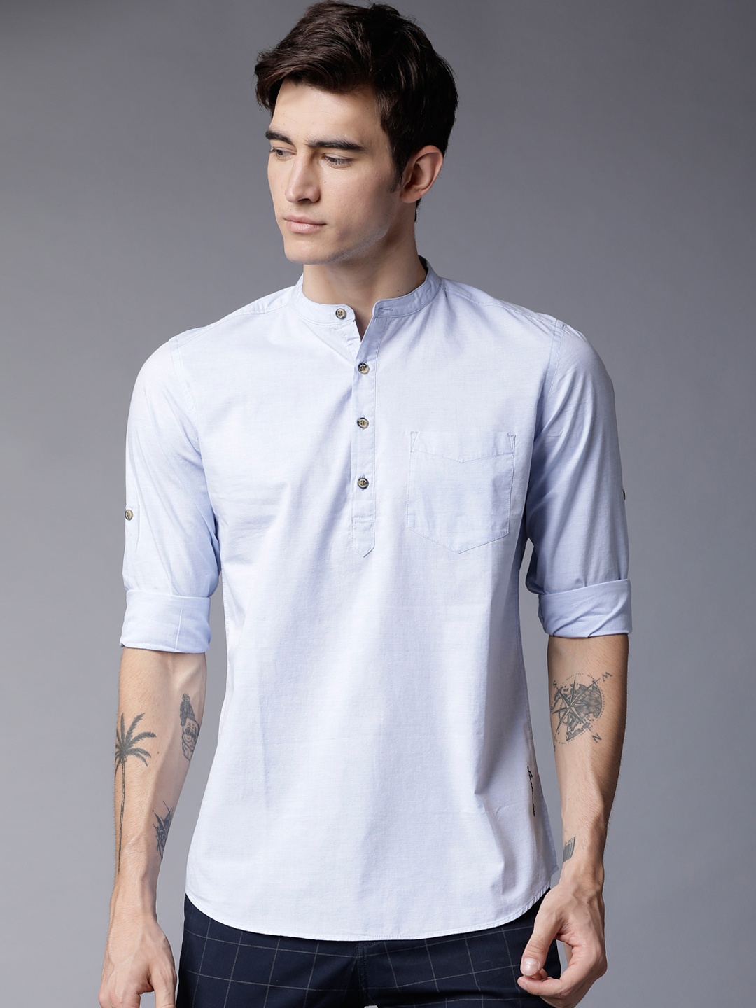 

LOCOMOTIVE Men Blue Slim Fit Solid Casual Shirt