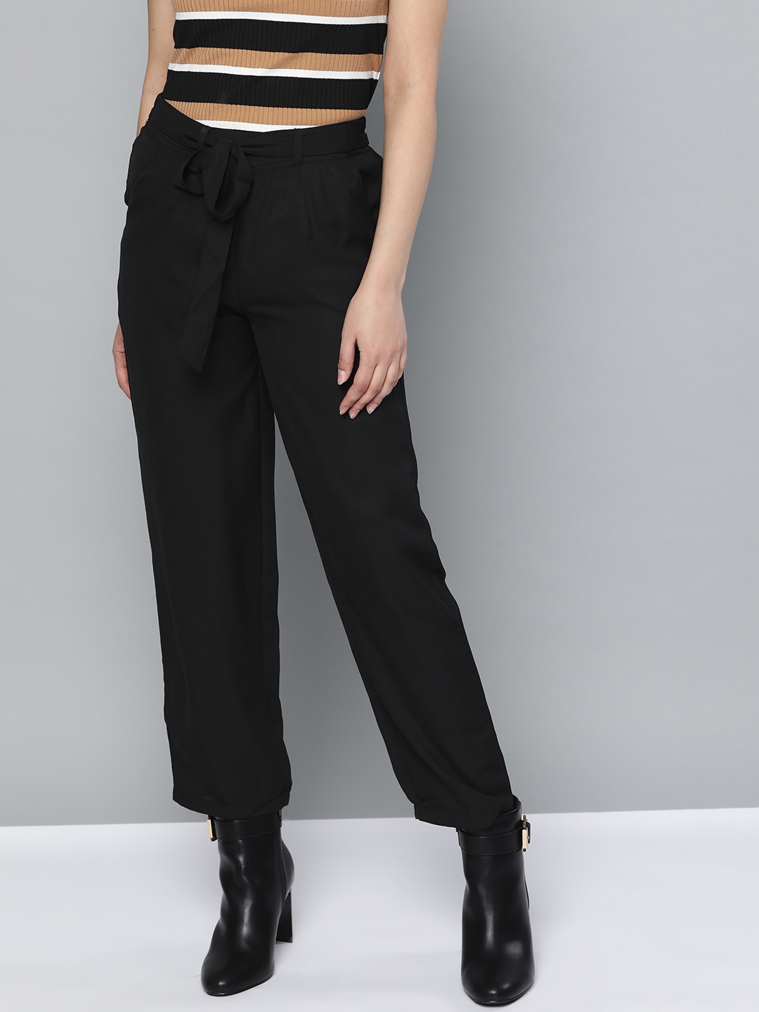 

Trend Arrest Women Black Loose Fit Solid Regular Trousers