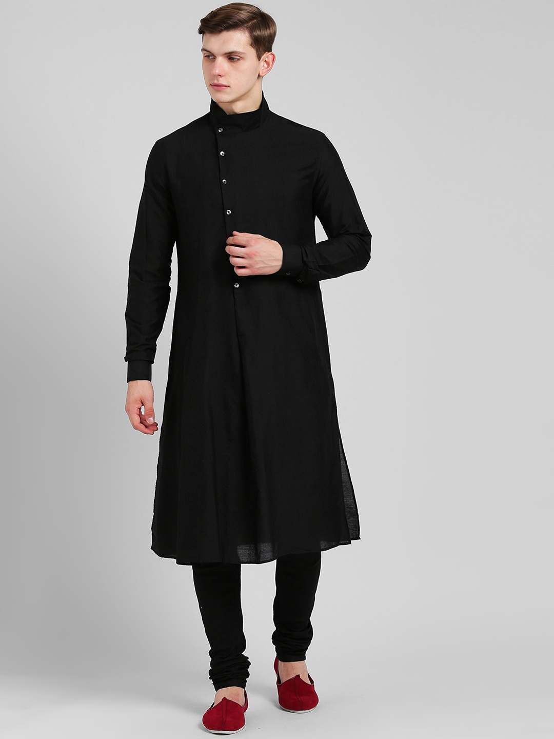

KISAH Men Black Solid Kurta with Churidar