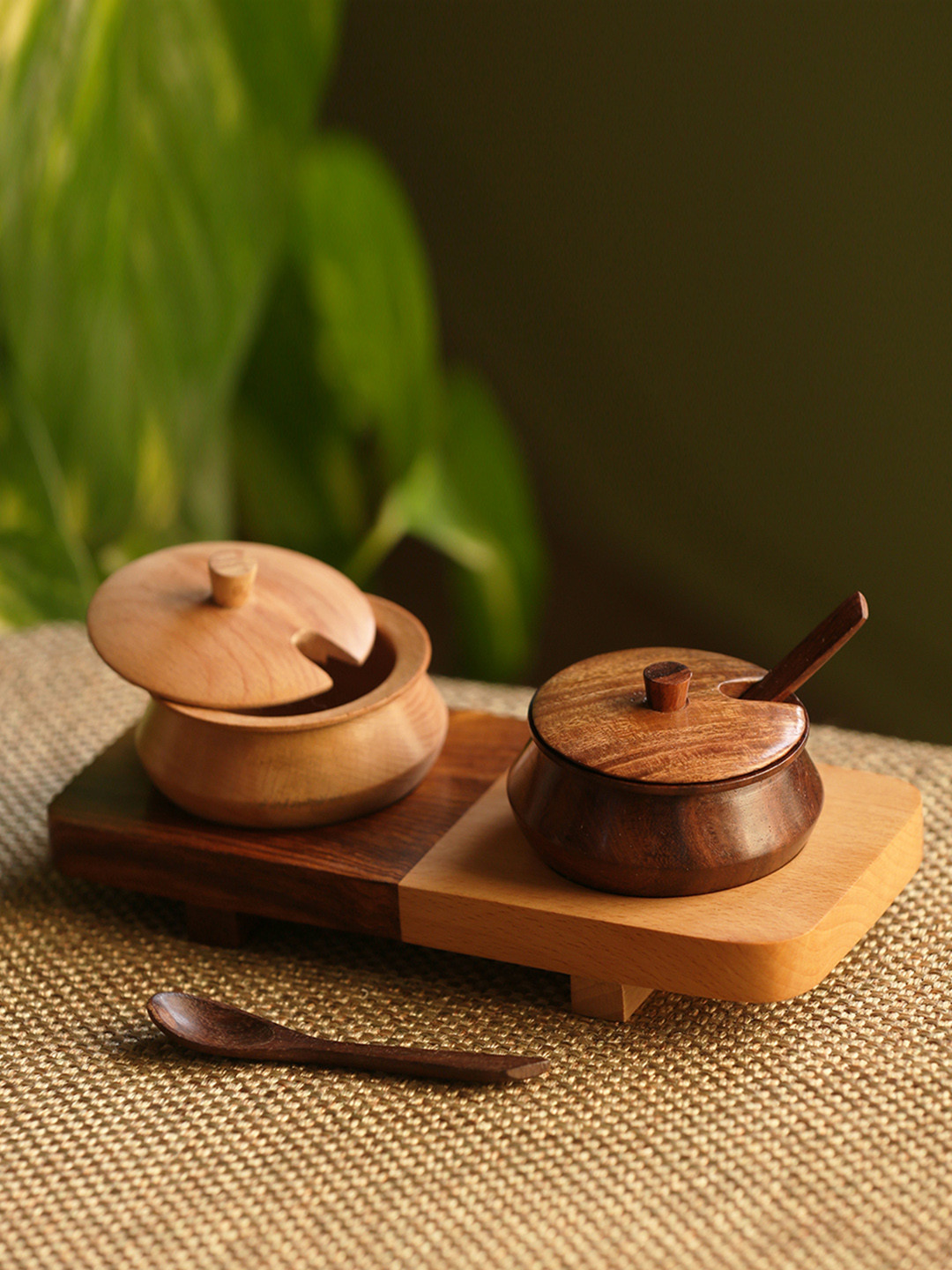 

ExclusiveLane Wood Fusions Wooden Handcrafted Food Containers, Brown