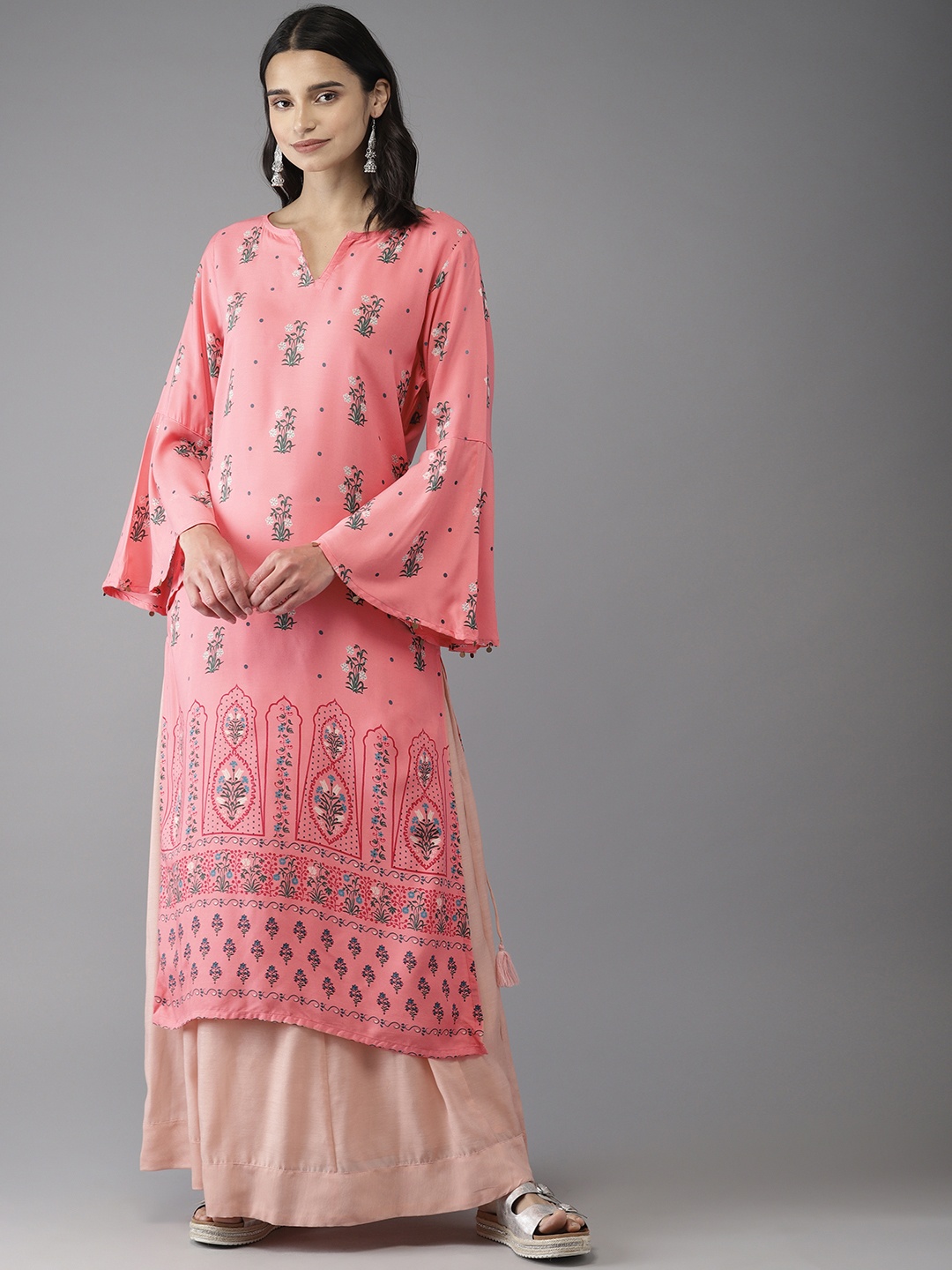 

Moda Rapido Women Coral Pink & Green Printed Straight Kurta