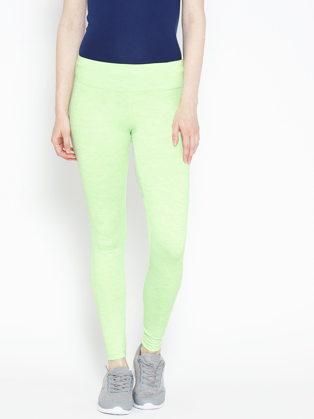 

Alcis Women Fluorescent Green Solid Tights