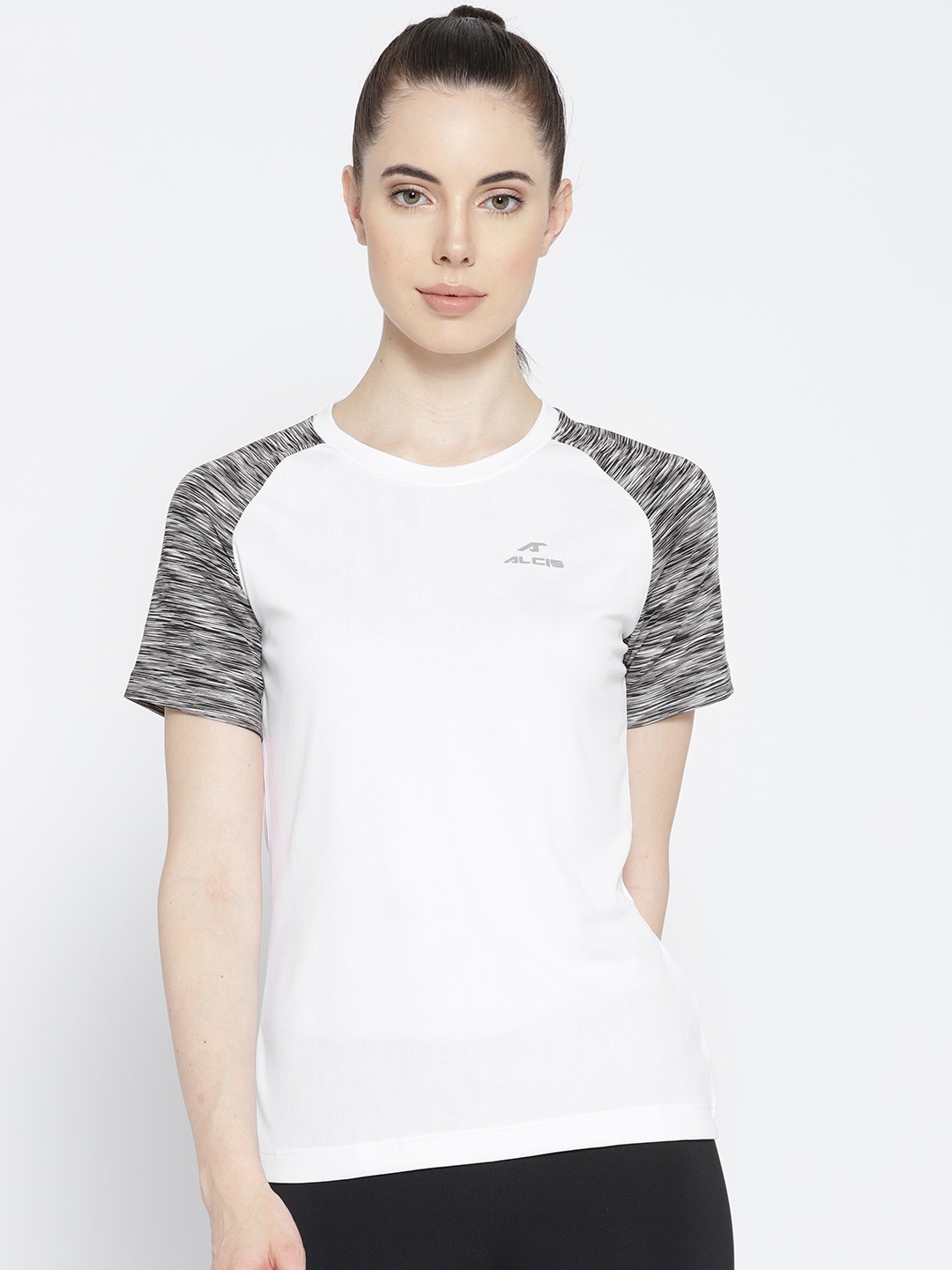 

Alcis Women White Solid Round Neck Training T-shirt