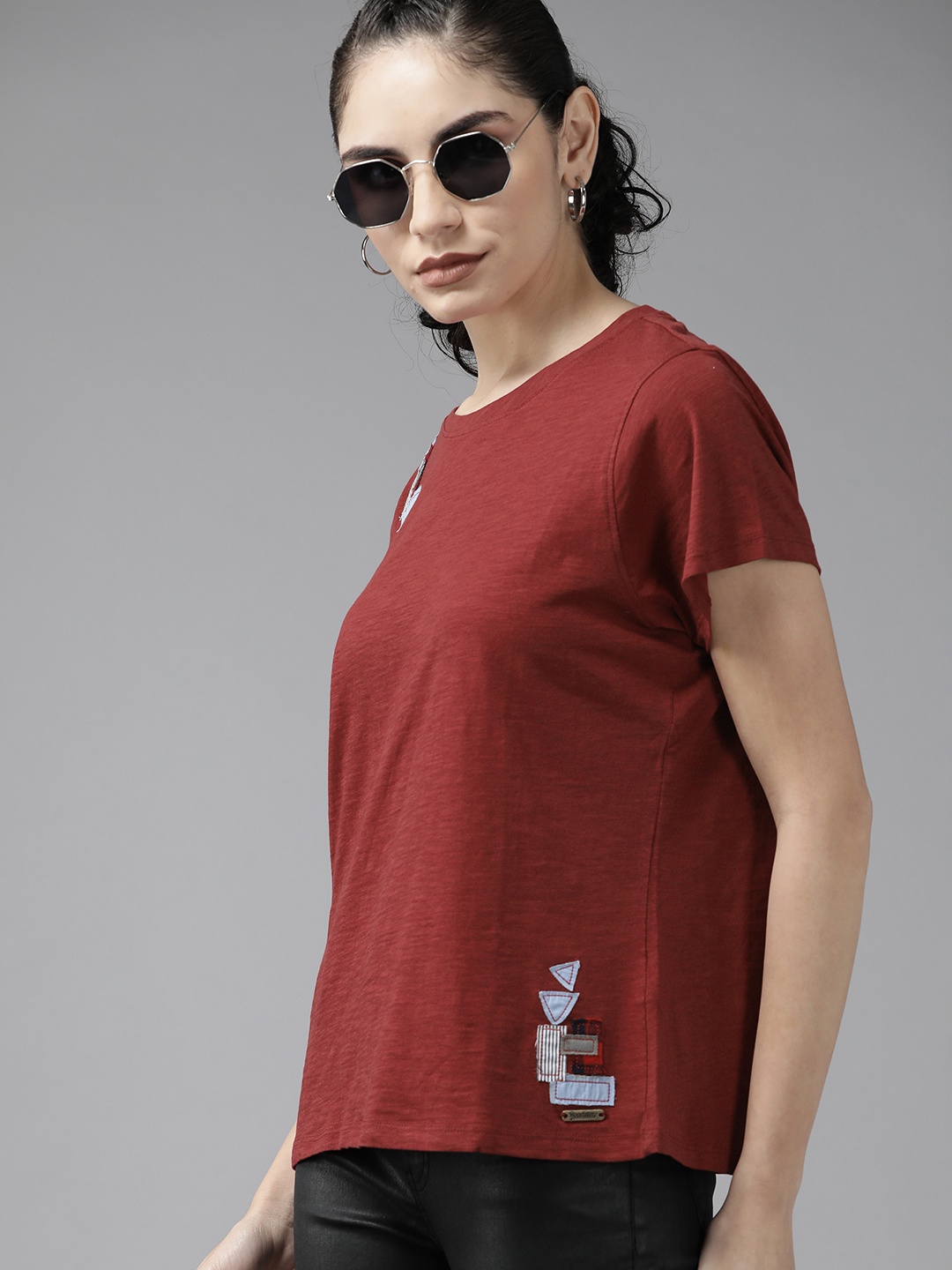 

Roadster Women Maroon Pure Cotton Applique T-shirt