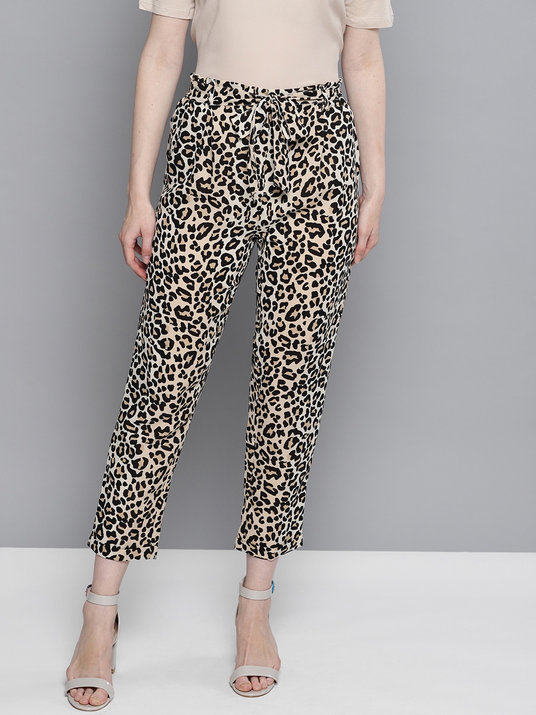 

Besiva Women Black & Beige Regular Fit Animal Print Cropped Trousers