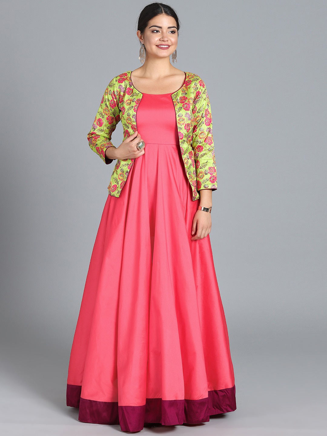 

Ethnovog Women Made to Measure Pink Solid Maxi Dress With Ethnic Jacket