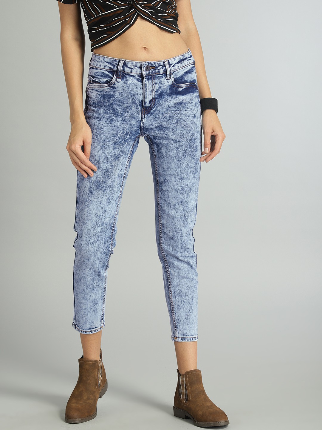 

The Roadster Lifestyle Co Women Blue Skinny Fit Mid-Rise Clean Look Stretchable Jeans