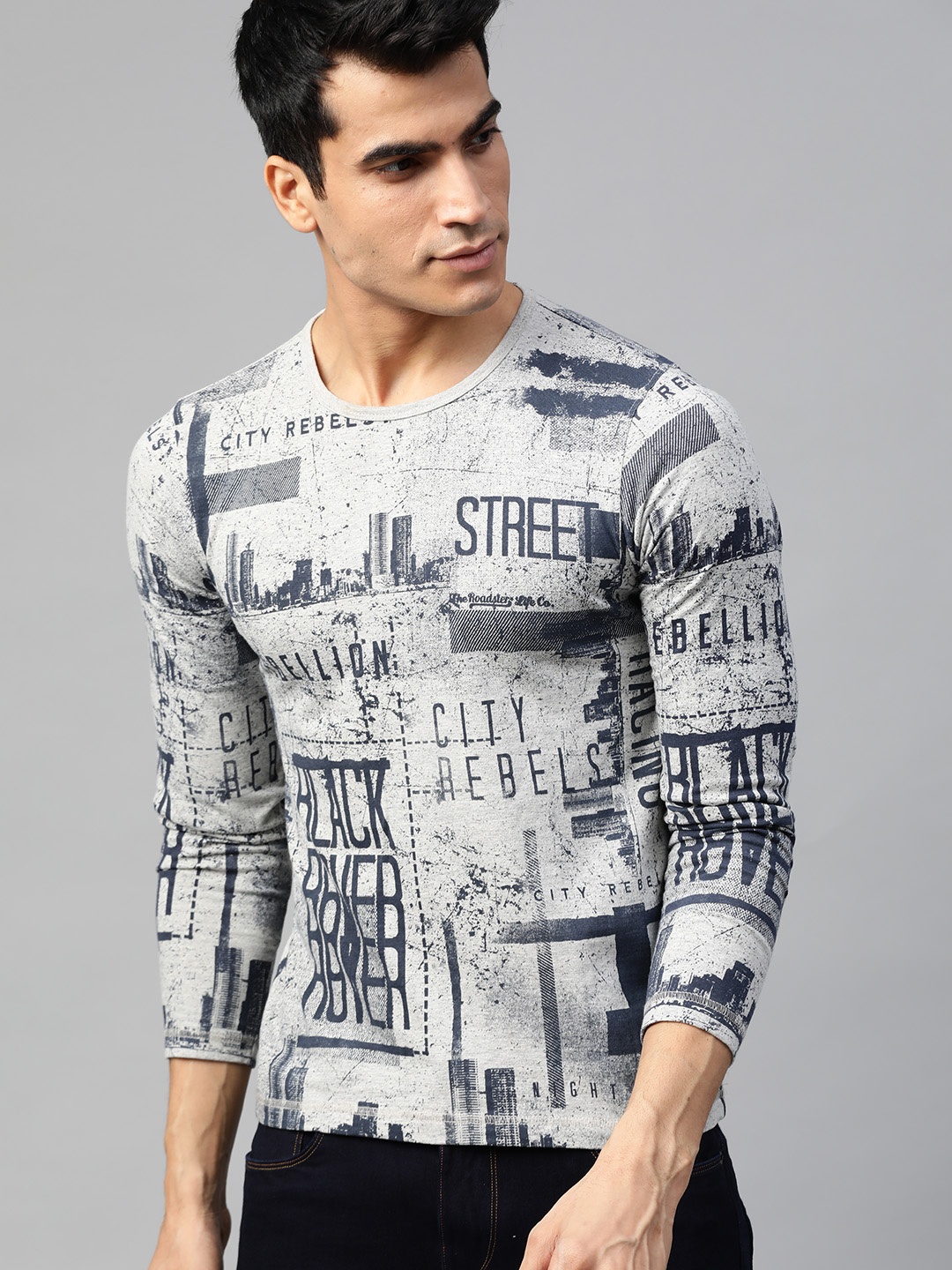

The Roadster Lifestyle Co Men Grey Melange & Navy Blue Printed Round Neck T-shirt