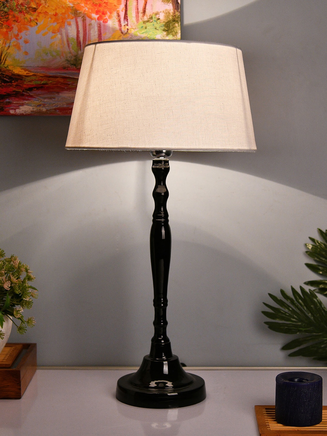 

Homesake Black & White Solid Imperial Handcrafted Table Lamp with Shade