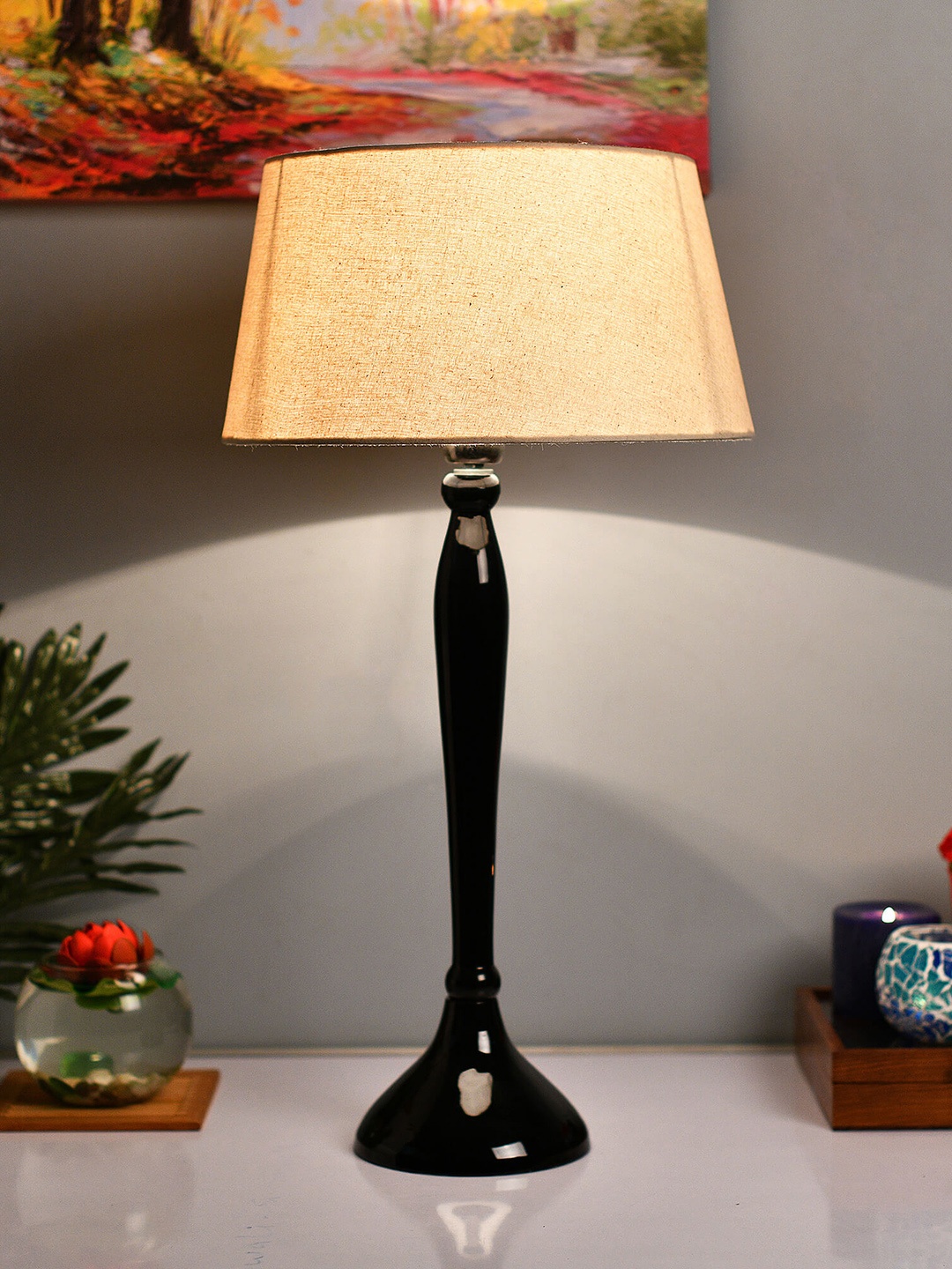 

Homesake Black & White Solid Royal Ovoid Handcrafted Table Lamp with Shade