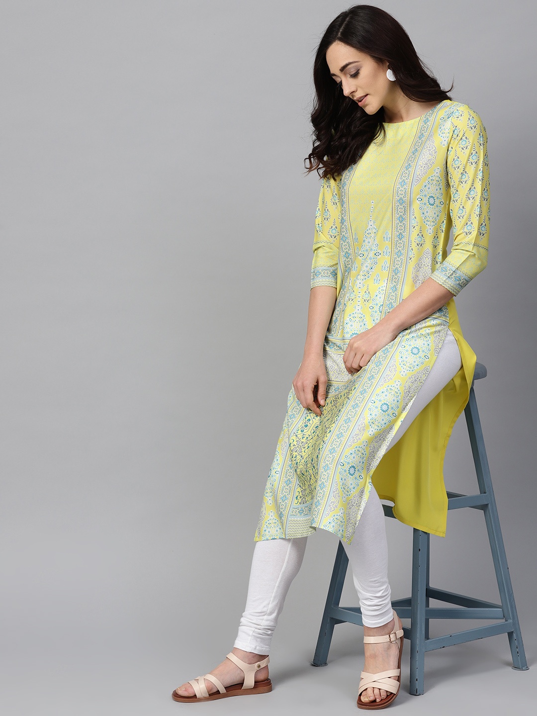 

AHIKA Women Green & Blue Printed Straight Kurta