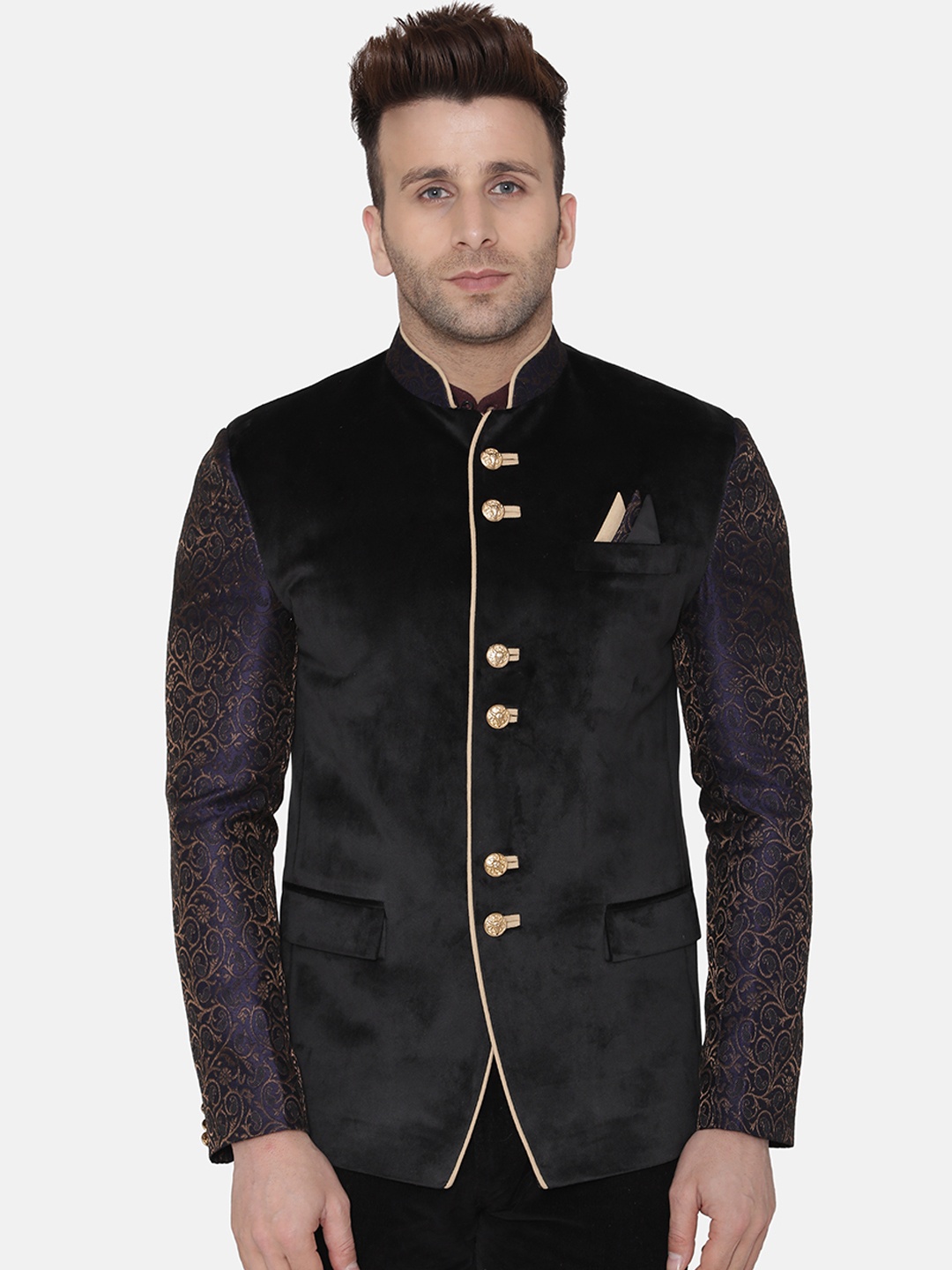 

Wintage Men Black Solid Regular-Fit Bandhgala Blazer