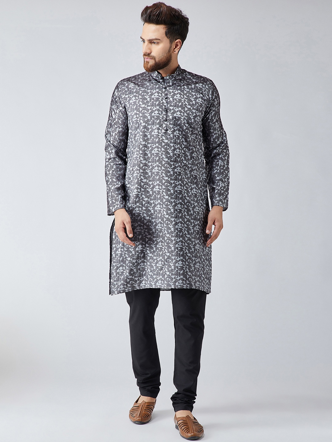 

SOJANYA Men Grey & Black Self Design Kurta with Churidar