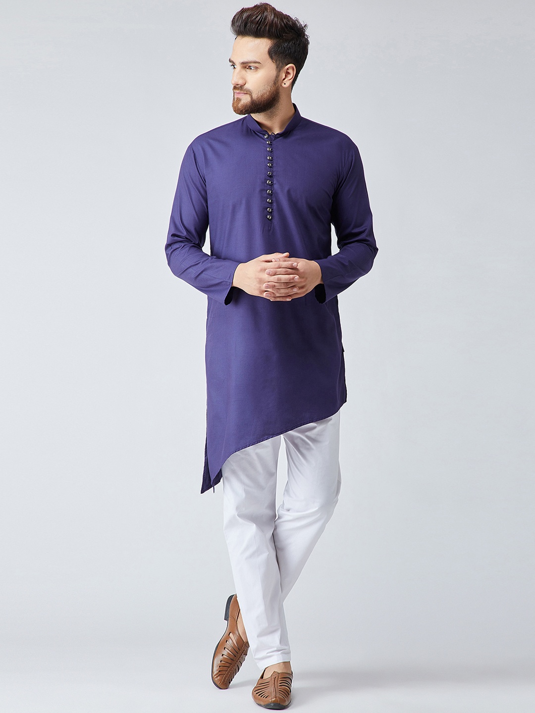 

SOJANYA Men Navy Blue & White Solid Kurta with Pyjamas