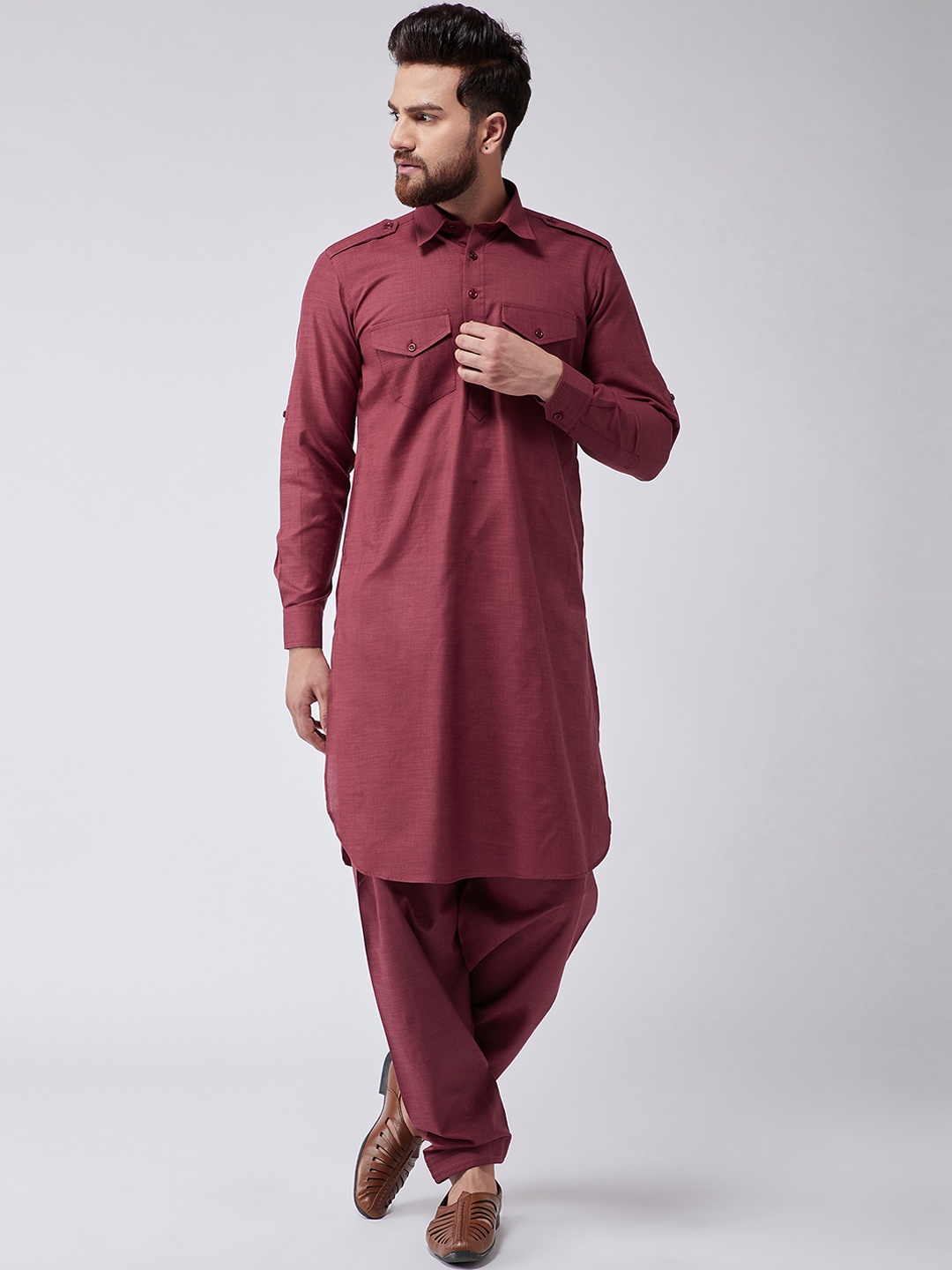 

SOJANYA Men Maroon Solid Kurta with Salwar