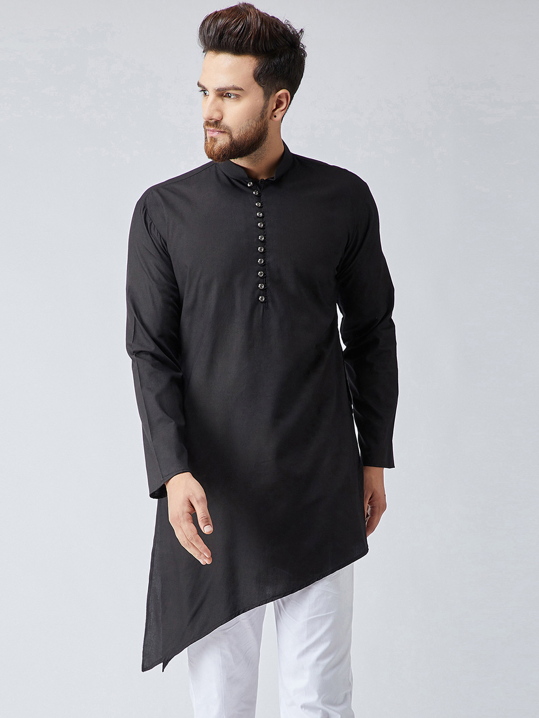

SOJANYA Men Black Solid Straight Kurta