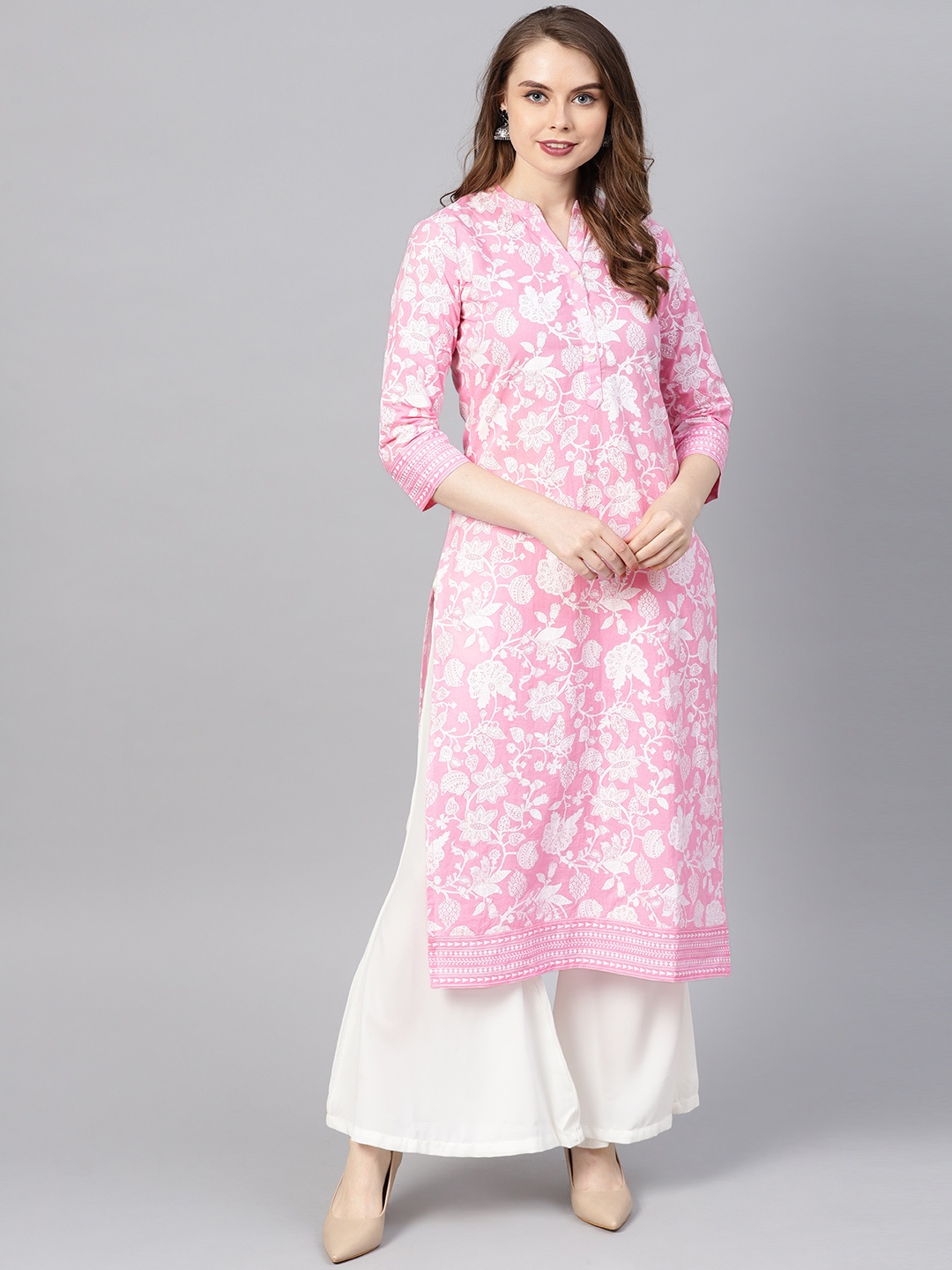 

Varanga Women Pink & White Printed Straight Kurta