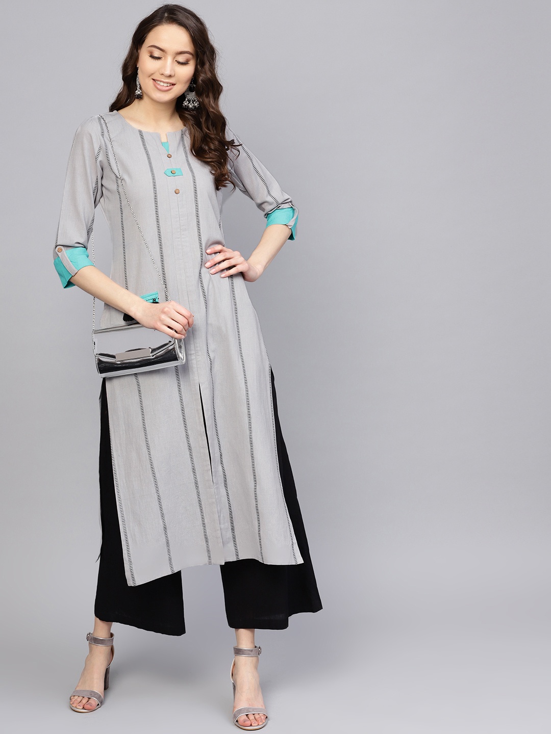

Varanga Women Grey & Black Striped Straight Kurta