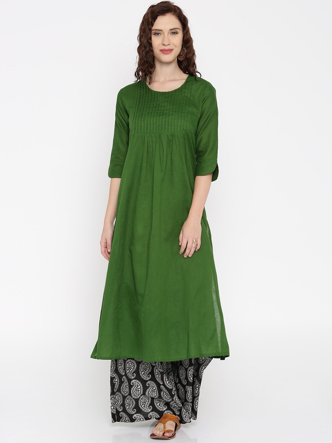 

Desi Weavess Women Olive Green Solid Straight Kurta