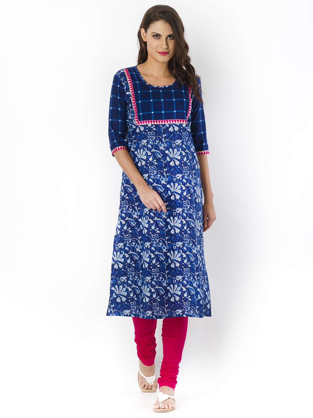 

Desi Weavess Women Blue Printed Straight Kurta