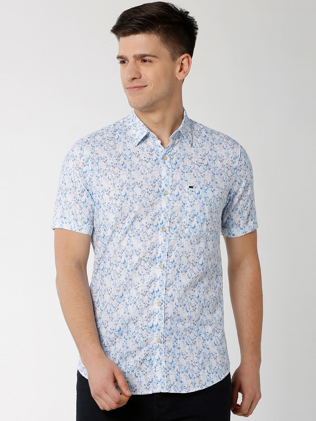 

Peter England Casuals Men Blue & White Slim Fit Printed Casual Shirt